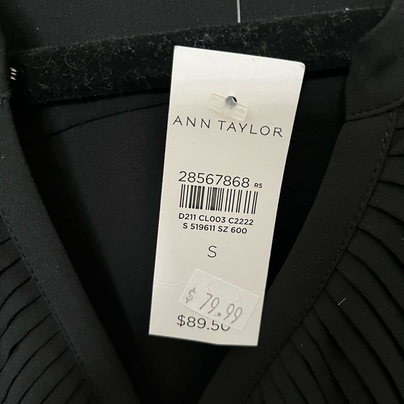 NWT-ANN TAYLOR BLACK DRESSY BLOUSE - Picture 3 of 6